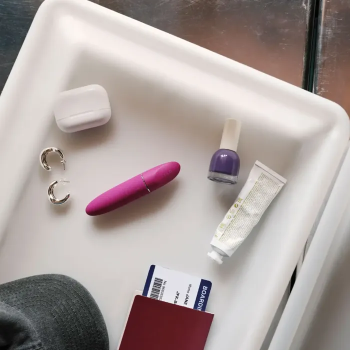 Vibrators Lelo Mia 3 Clitoral Vibrator Deep Rose Lelo